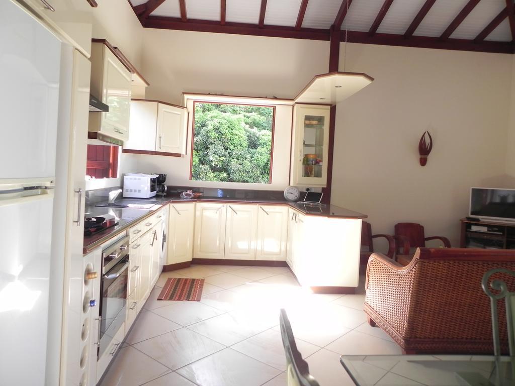 Villa Mielecajou, Entre Mer Et Montagne Deshaies Bagian luar foto